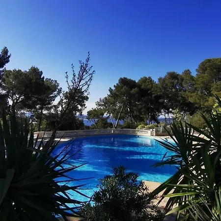 Apartment 3p Avec Piscine, Tennis Et Vue Mer Dans Une De Grand Standing *